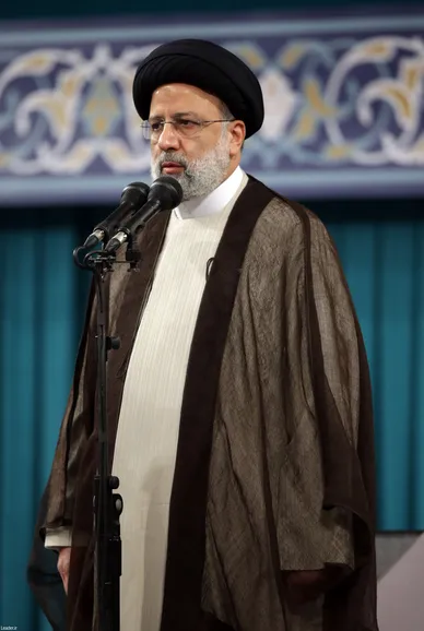 دیدار جمعی از مسئولان نظام و مهمانان شرکت کننده در کنفرانس وحدت اسلامی با رهبر معظم انقلاب