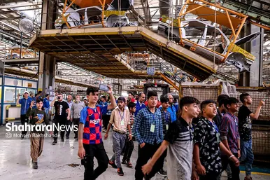 بازدید دانش آموزان عشایر کشور از کارخانه ایران خودرو