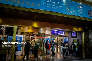 گزارش تصویری | دومین روز از  بیست و دومین جشنواره فیلم فجر مشهد