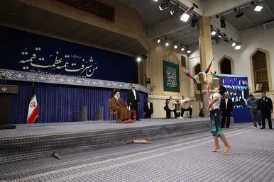 عکس‌هایی از دیدار مدال‌آوران ورزشی و علمی با رهبر انقلاب (۲۸ مهرماه ۱۴۰۴)