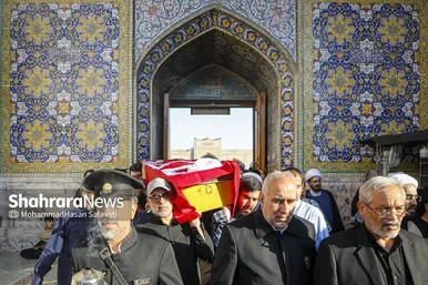 گزارش تصویری | تشییع پیکر مرحوم حجت الاسلام والمسلمین الهى خراسانى در حرم مطهر رضوی