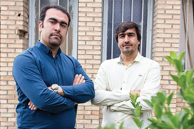 معلم کتانی‌‌پوش و آموزگار نمدکار