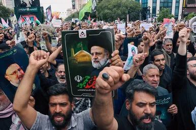 تشییع پیکر رئیس‌جمهور و شهدای خدمت در مشهد - 1