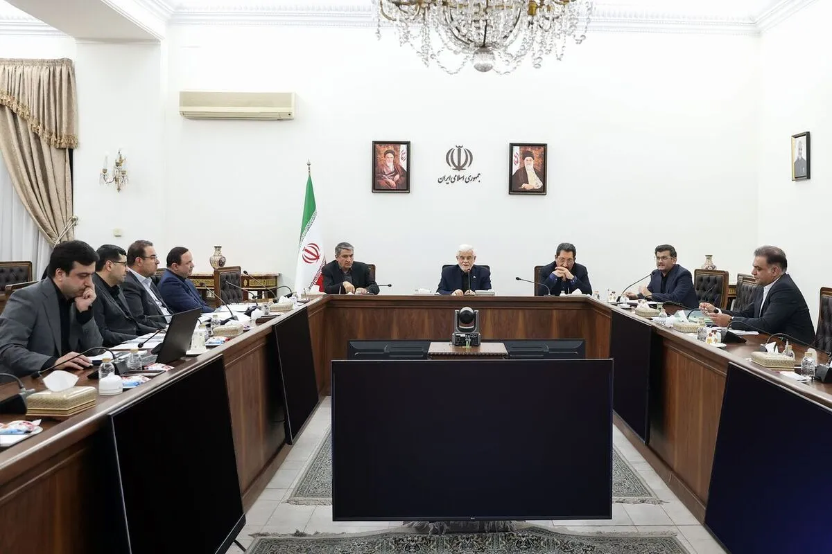 عارف: با واردات بی رویه صنعت نساجی مخالفیم