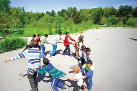 سنگر جهاد در میدان بازی