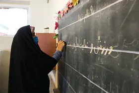 هدف اصلی نهضت سوادآموزی، ریشه&zwnj;کن&zwnj;کردن بی&zwnj;سوادی است