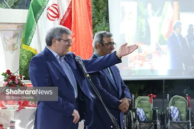 گزارش تصویری | آیین اهدای ۳۰۰ دستگاه ویلچر و بسته تحصیلی به معلولان و دانش‌آموزان تحت پوشش بهزیستی خراسان رضوی