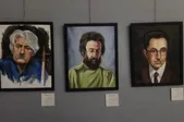 نمایشگاه نقاشی انفرادی «کسی اینجاست» در گالری مؤسسه خیریه همدم مشهد برگزار شد