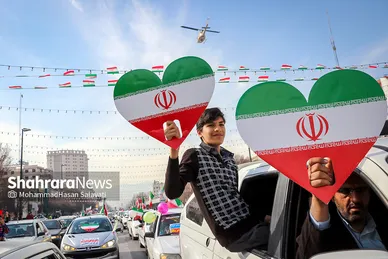 راهپیمایی خودرویی ۲۲ بهمن در مشهد - ۲