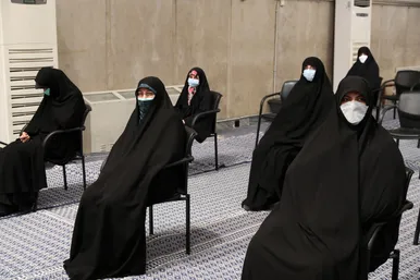 دیدار جمعی از مسئولان نظام و مهمانان شرکت کننده در کنفرانس وحدت اسلامی با رهبر معظم انقلاب