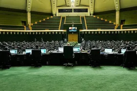 صدای انفجار تهران | ساختمان مجلس شورای اسلامی هدف قرار گرفت (۱۲ اسفند ۱۴۰۴)