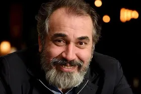 سیامک انصاری مجری مسابقه &laquo;بازمانده&raquo; شد
