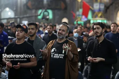 مراسم احیاء شب ۲۳ ماه رمضان در حرم مطهر رضوی