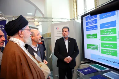 بازدید رهبر معظم انقلاب از نمایشگاه توانمندی‌های تولید داخلی