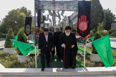 جلسه قرارگاه مرکزی خدمت رسانی به زائرین حرم مطهر رضوی