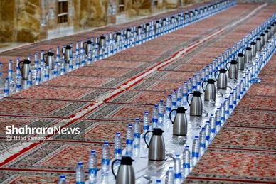 مراسم افطاری در حرم امام‌رضا(ع)