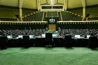 مجلس استیضاح وزرا را موقتاً متوقف کرد