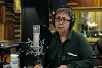 «مازیار لرستانی» مجری یک برنامه اینترنتی شد + فیلم