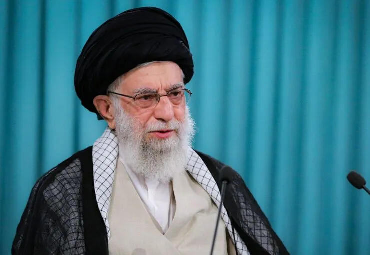 پیام تسلیت رهبر انقلاب در پی حادثه آبادان | تاکید بر مجازات عبرت آموز مقصران + فیلم