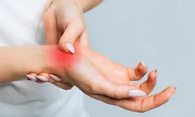 تغییرات هورمونی ممکن است باعث ایجاد آرتریت روماتوئید در زنان شود