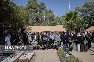 عکس‌هایی از حضور جمعی از سینماگران در قطعه هنرمندان