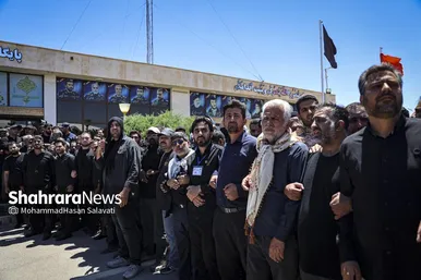گزارش تصویری | استقبال از پیکر مطهر رهبر شهید انقلاب و خانواده ایشان در فرودگاه مشهد