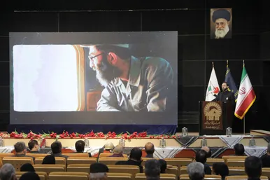 عکس‌هایی از شهید مالک رحمتی در حرم امام‌رضا(ع)