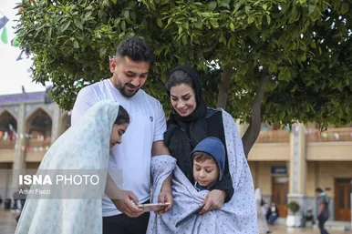 لحظه تحویل سال ۱۴۰۳ در حرم حضرت شاهچراغ (ع)
