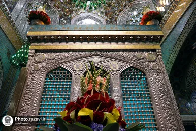 غبارروبی ضریح مطهر رضوی به مناسبت دهه کرامت