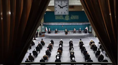 دیدار جمعی از مسئولان نظام و مهمانان شرکت کننده در کنفرانس وحدت اسلامی با رهبر معظم انقلاب