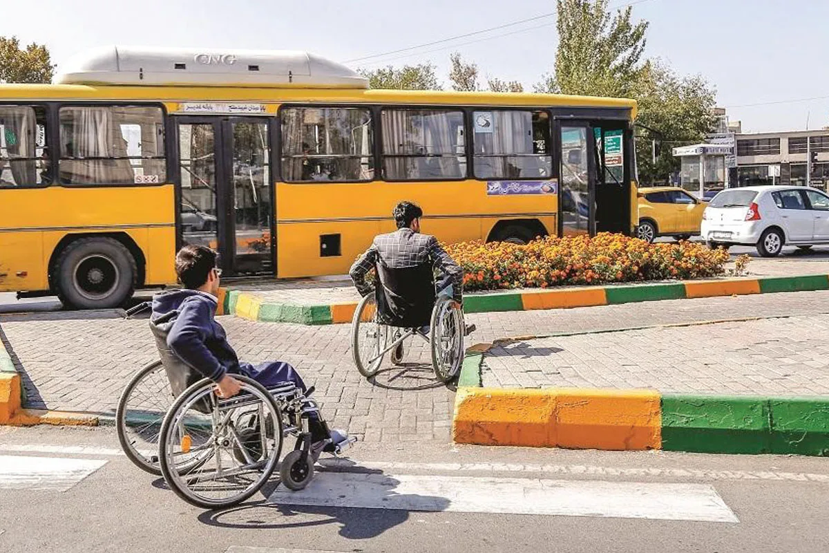 مطالبه شهروندان مشهدی برای نصب پل هوایی مقابل بیمارستان شهید کامیاب