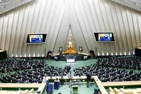 نگاهی به تصویب طرح &laquo;اقدام راهبردی برای لغو تحریم&zwnj;ها به صیانت از منافع ملت ایران&raquo; | به نام مردم، به کام جناح خود!