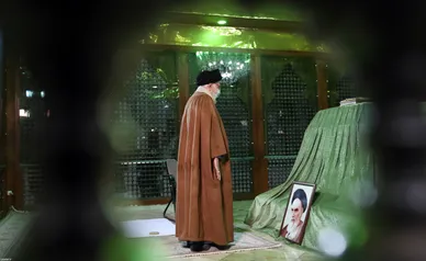 حضور رهبر معظم انقلاب در مرقد مطهر امام خمینی(ره) و گلزار شهیدان