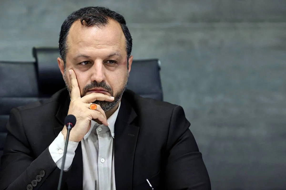 خاندوزی: چشم‌انداز اقتصادی کشور روشن است