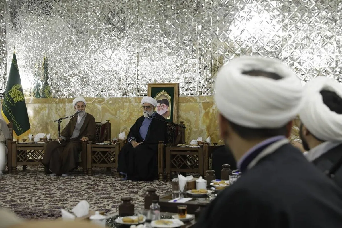 تولیت آستان قدس رضوی: صبر و مهربانی از صفات الزامی برای پاسخگویان به مسائل شرعی است