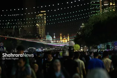 گزارش تصویری | حال‌وهوای خیابان امام‌رضا(ع) مشهد در شب عید غدیر ۱۴۰۴
