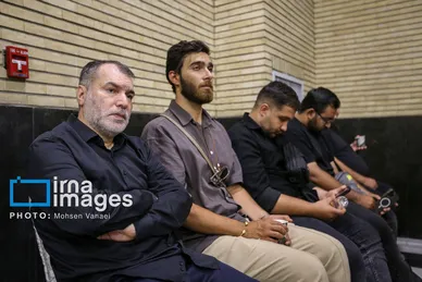 عکس‌هایی از مراسم ترحیم شهید «علیرضا تنابنده» برادرزاده محسن تنابنده