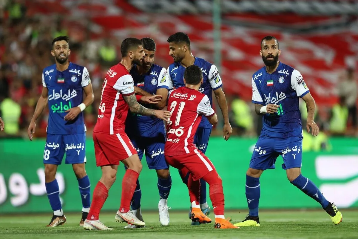 پرسپولیس مقابل استقلال تغییر تاکتیک می‌دهد