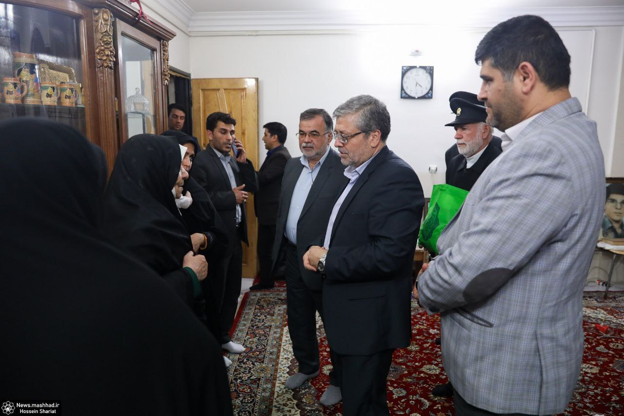 شهردار مشهد مقدس: اخلاق و رفتار شهدا بهترین الگو برای خدمت‌گزاری به مردم است