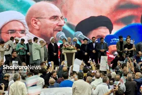 قالیباف در اجتماع هواداران خود در مشهد: کشور تاب اختلاف و دعوا و بهانه جویی ندارد| ما سیاست بلدیم، اما کار&zwnj;های خلاف انجام نمی&zwnj;دهیم+ فیلم و عکس (۶ تیرماه ۱۴۰۳)