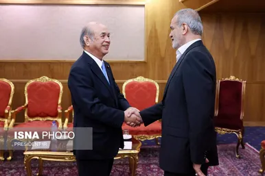 عکس‌هایی از دیدارهای مهمانان مراسم تحلیف با رئیس جمهور