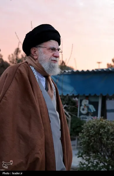 گزارش تصویری | حضور رهبر انقلاب اسلامی در حرم مطهر حضرت امام خمینی (ره)