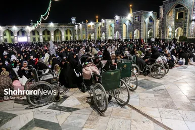 ضیافت افطاری زائران حرم مطهر رضوی