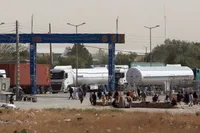 رشد چشمگیر تردد کامیون‌ها در مرز دوغارون | واردات ۵ برابر شد