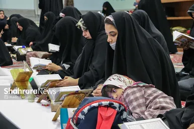 تشییع شهید گمنام در جمع دختران مدرسه امام رضا(ع) در مشهد