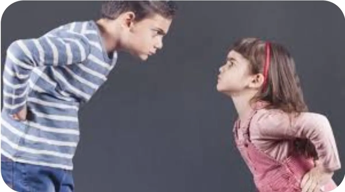 نحوه برخورد والدین با دعوای خواهر و برادر‌ها چگونه باید باشد؟