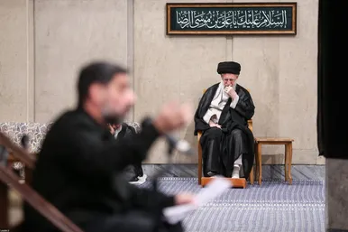 گزارش تصویری | سخنرانی رهبر معظم انقلاب در مراسم عزاداری شهادت امام رضا(ع)