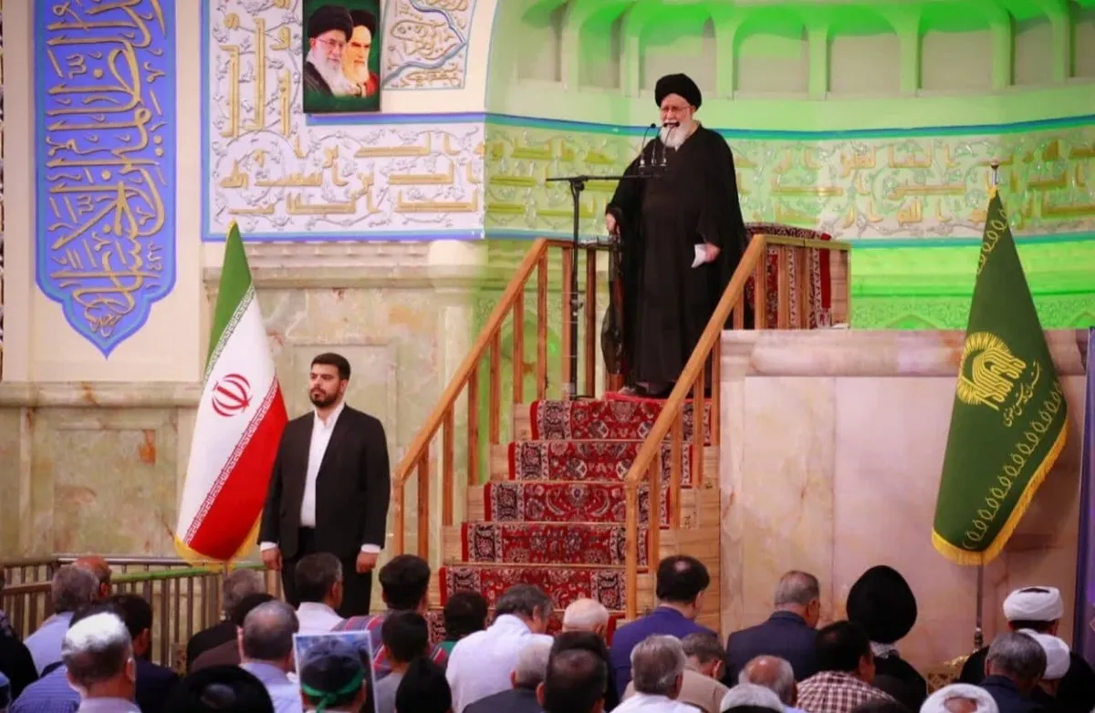 آیت‌الله علم‌الهدی در خطبه‌های نمازجمعه مشهد: آنچه سرنوشت شما را تعیین می‌کند، مرحله دوم انتخابات است