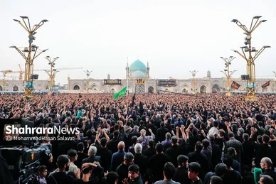 گزارش تصویری | مراسم چهارپایه خوانی شهادت حضرت رضا علیه السلام در حرم مطهر رضوی