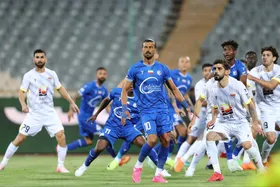 استقلال چشم انتظار برد پرسپولیس مقابل نساجی!